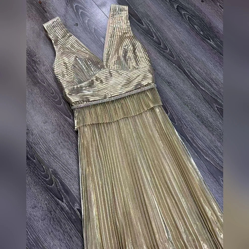 Self-Portrait Gold Metallic V-Neck Maxi Dress - Picture 9 of 10